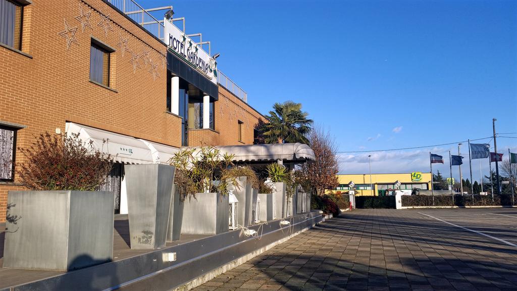 Hotel Gardenia Cermenate Exterior photo